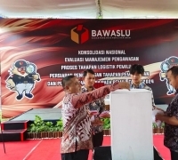 Bawaslu Ingatkan Para Pemilih Agar Tidak Membawa Handphone di Bilik Suara TPS 