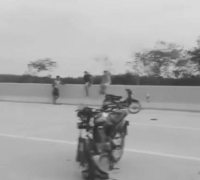 Pengendara Sepeda Motor Tewas Usai Balap Liar di Tol Bangkinang - Pangkalan
