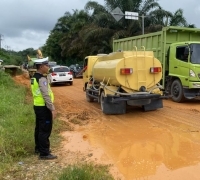 Akibat Longsor, Jalan Lintas Kampar-Rohul Sempat Tutup, Polisi Langsung Ambil Langkah Cepat