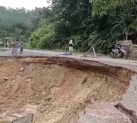 Buka Tutup Jalan Nasional di Kuansing Akibat Amblas