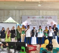 BRK Syariah Bersama OJK Riau Sosialisasikan Program Kejar dan Salurkan Bantuan Masjid Ponpes Darul Fikri