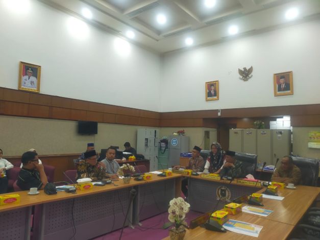 DPRD Panggil Ketua KPU dan Bawaslu Riau Terkait Pilkada