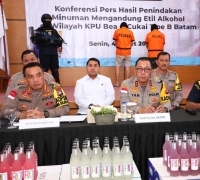 Tak Tanggung-tanggung, Satu Kontainer Mikol Illegal Asal Singapura Di Tangkap Bea Cukai Batam