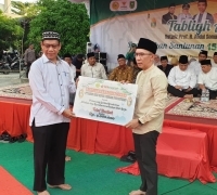 Tabligh Akbar Umri, BRK Syariah Serahkan Hadiah untuk Lomba Kreativitas AIK