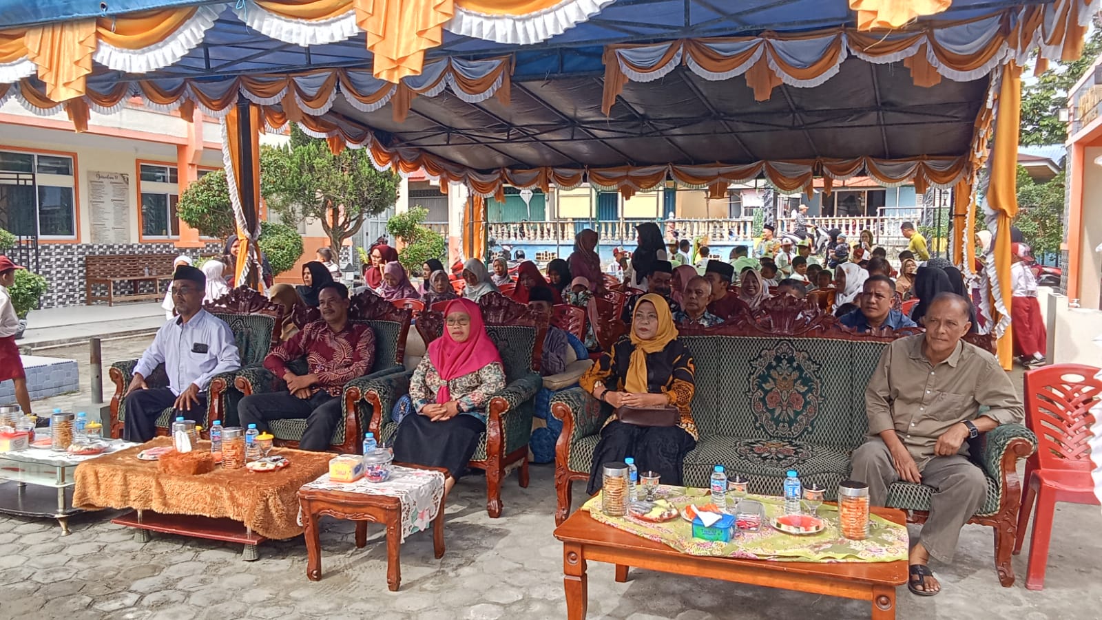 SD Negeri 014 Tanjung Batu Kota Lepas Siswa dan Siswi Kelas VI Tahun 2024