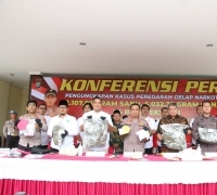 Polresta Barelang Tangkap Pelaku  Peredaran Narkotika dan Lakukan Pemusnahan Barang Bukti