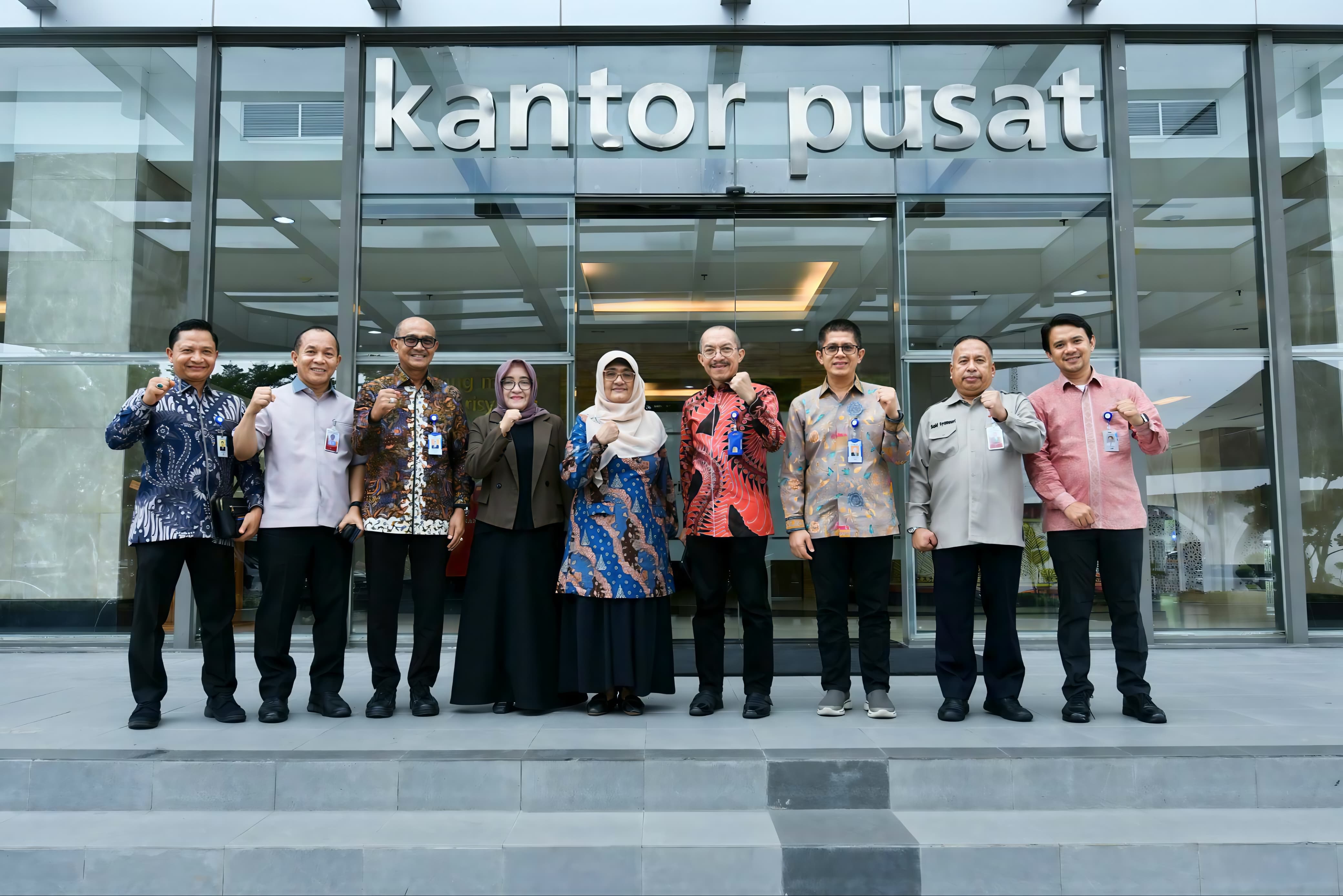 Sukses Konversi Syariah, Bank Nagari Studi Banding ke Bank Riau Kepri Syariah