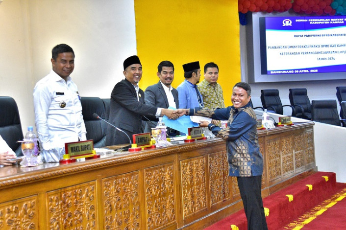 DPRD Kampar Melaksanakan Rapat Paripurna LKPJ Kepala Daerah, Berikut Pandangan Fraksi PPP Dan PKS