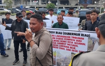 Geruduk Kantor Gubernur Riau, APDK Minta Prioritaskan Pembangunan Jalan Lintas Bono