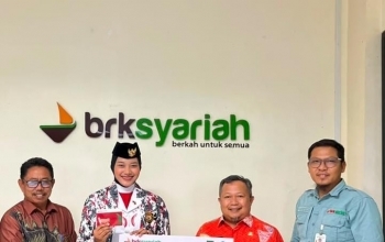 Apresiasi Prestasi Paskibraka Nasional Asal Inhil, BRK Syariah Salurkan Bantuan Biaya Pendidikan 