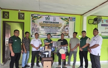 PT Musim Mas Serahkan Bantuan Sarana Pangkas Rambut dan Tata Boga, Dorong Kemandirian Ekonomi Pemuda dan ibu-ibu Desa Dusun Tua